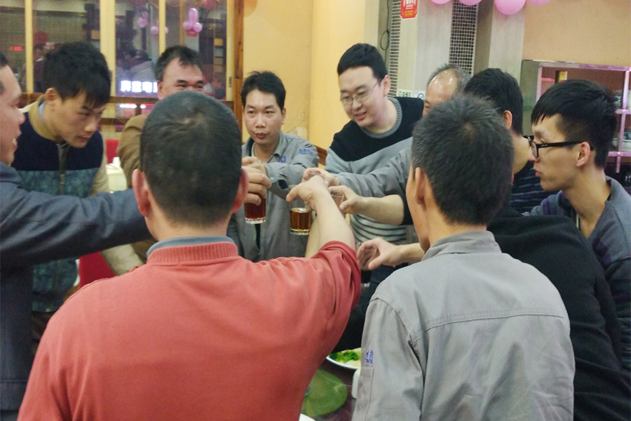 3辉鑫科技年会现场图片.jpg
